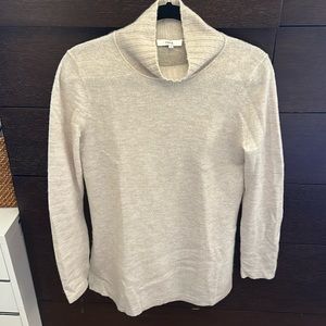 Vince 100% Cashmere mock neck top in cream